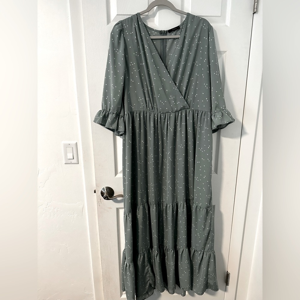 Super pretty dress!